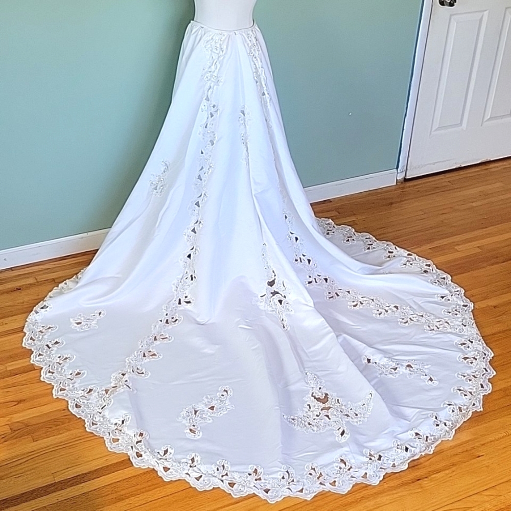 Removable Wedding Train